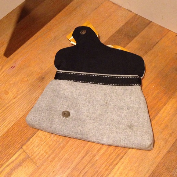 Grey clutch - Picture 2 of 4