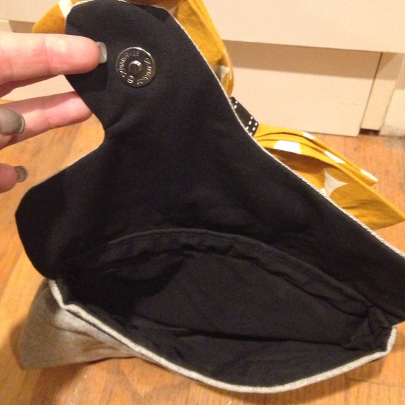 Grey clutch - Picture 3 of 4