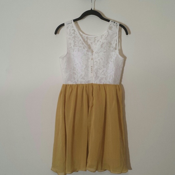 Spring Tea Dress - Picture 2 of 3