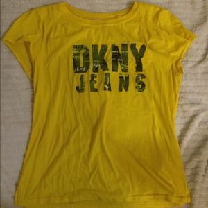 ✨24HR SALE✨DKNY T-Shirt