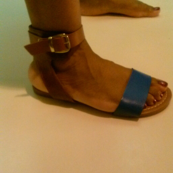 Sandals - Picture 2 of 2