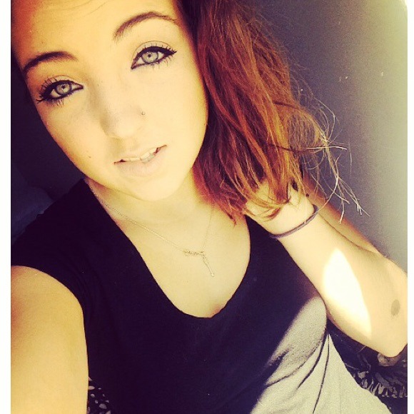 Meet your seller ❤️ - Picture 2 of 4