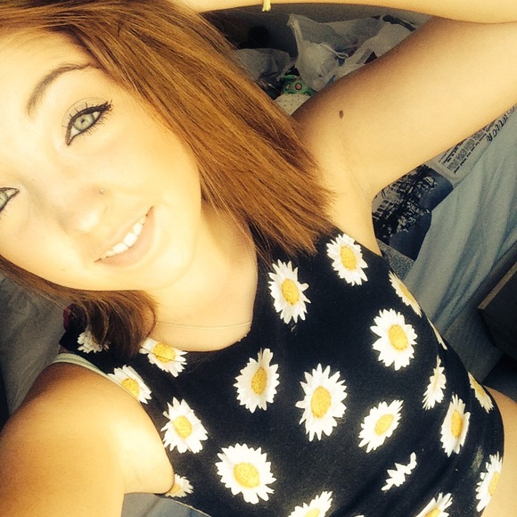 Meet your seller ❤️ - Picture 3 of 4