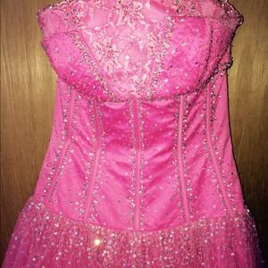 Pink prom/formal dress