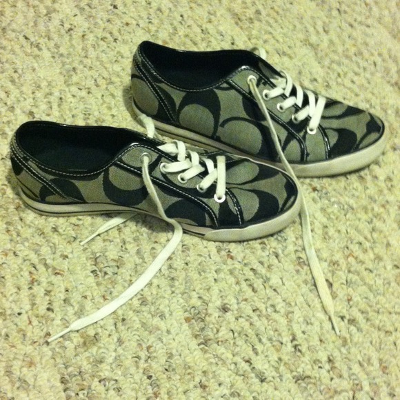 ‼️ONE DAY SALE‼️Coach shoes
