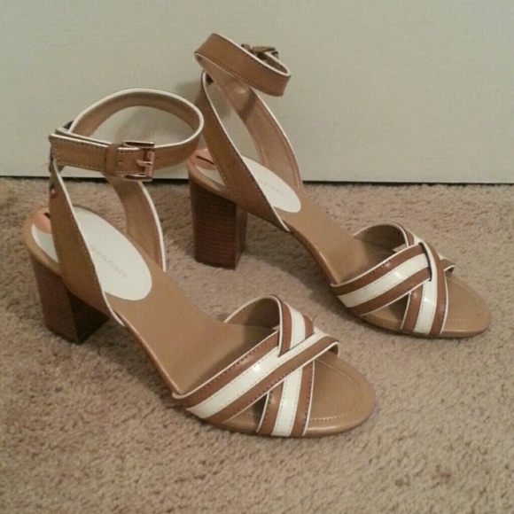 Tommy Hilfiger Beige and white shoes