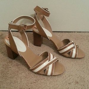 Tommy Hilfiger Beige and white shoes