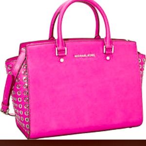 Mk pink large tote. Authentic.