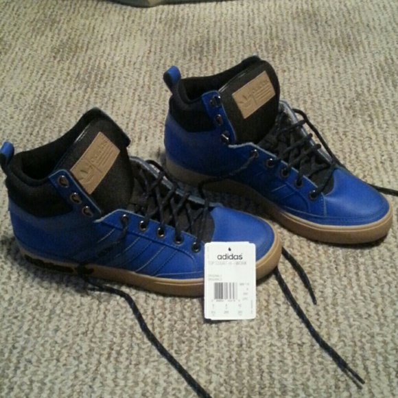 Adidas sneakers size 8 1/2