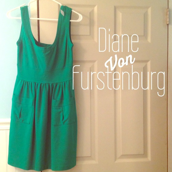 Preppy DVF green dress