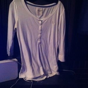 White Abercrombie mid arm