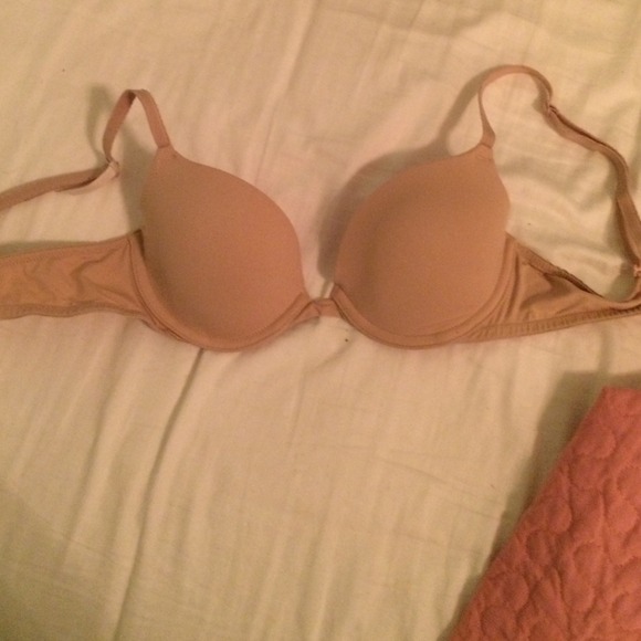 Size 32 A bra - Picture 1 of 4