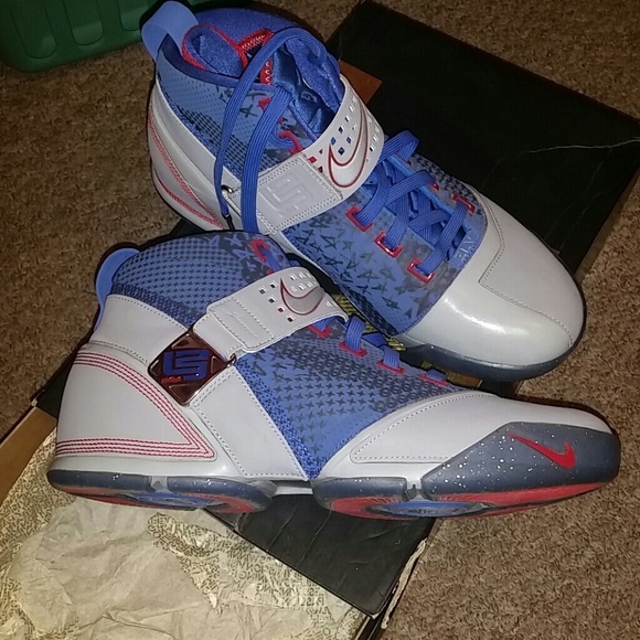Lebron All star V (2008) - Picture 1 of 1