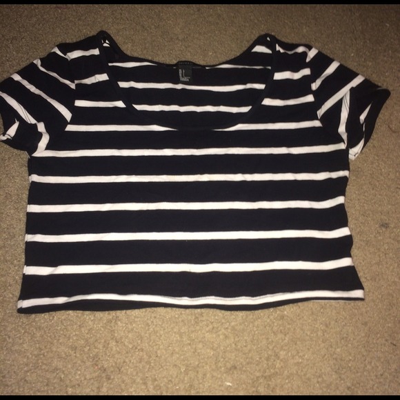 Forever 21 crop top - Picture 1 of 3