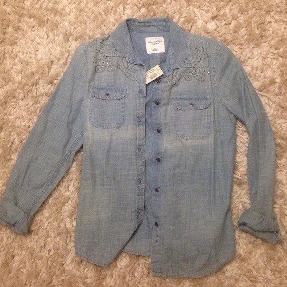 🔴sold🔴 American eagle denim shirt