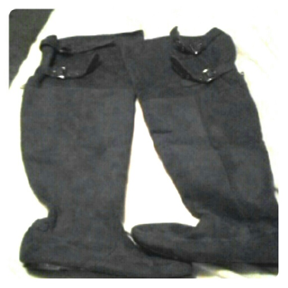 BABY PHAT Cute mid thigh grey flat swade boot