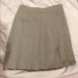 H&m gray pleated skirt