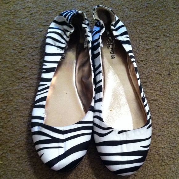 zebra flats