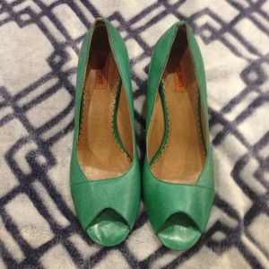 Green Platform Wedges