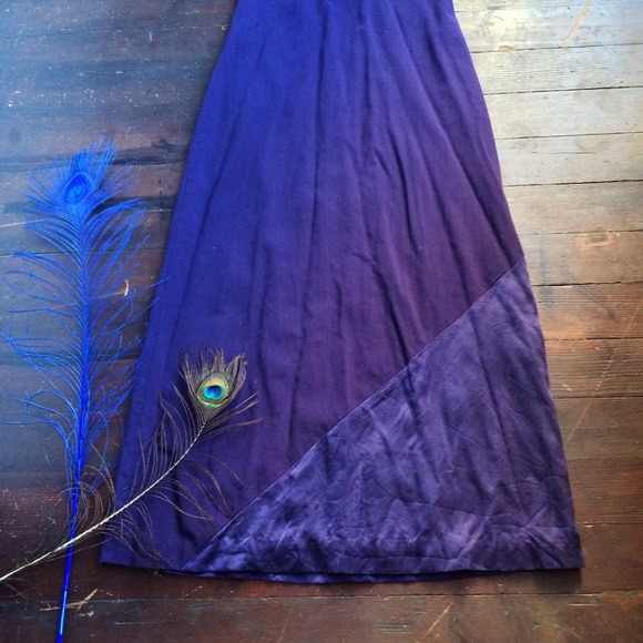 ⚡️Deep Purple Banana Republic Halter Maxi Dress! - Picture 2 of 4