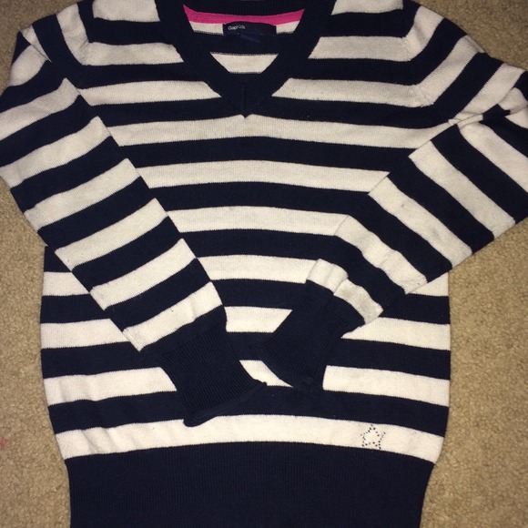 💰💰SOLD💰💰Girl's GAP sweater