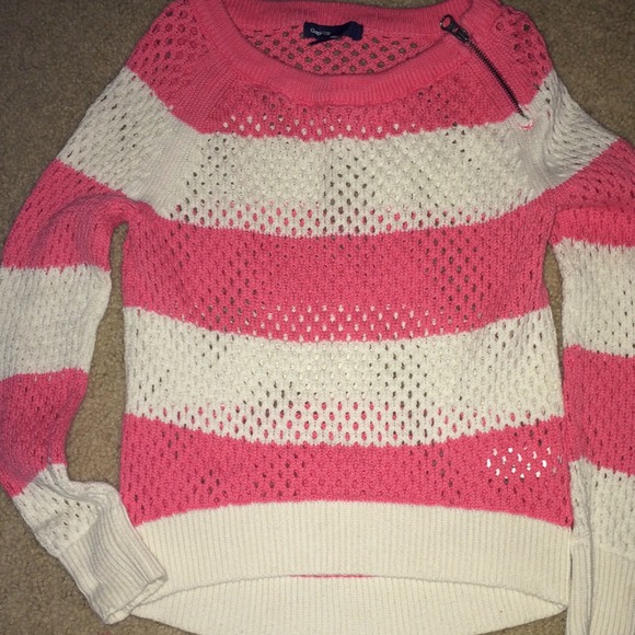 💰💰SOLD💰💰Girl's GAP sweater