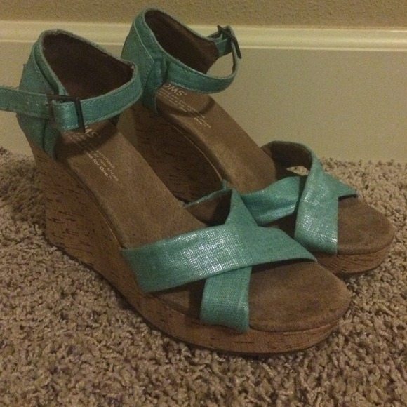 TOMS aqua cork wedge heels size 7