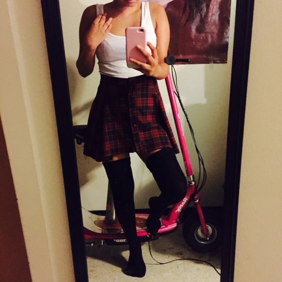 Brandy Melville flannel skirt - Picture 2 of 4