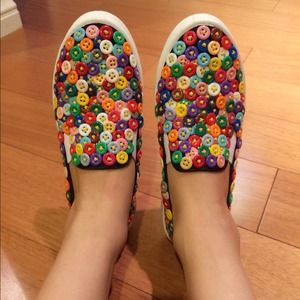 Handmade button shoe