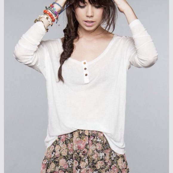 White brandy melville Nadia top