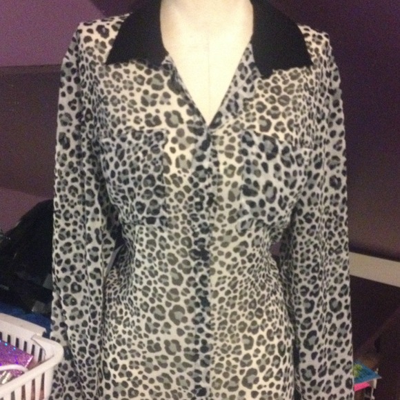 Cheetah print H&M top
