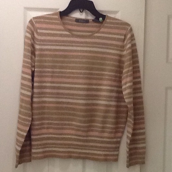 Liz Claiborne lightweight sweater.