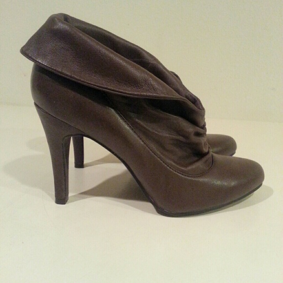 REPORT Anney Ankle Boot - Picture 1 of 4