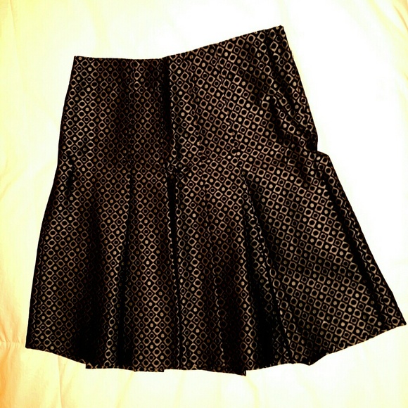 Club Monaco Pleated Skirt Sz 2