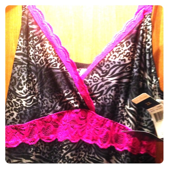 Animal print & pink lace lingerie
