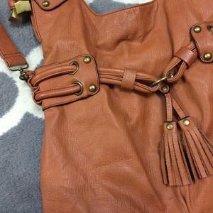 Cognac Tassel bag