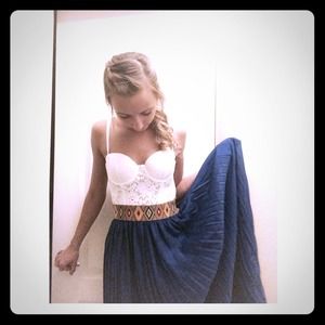 Aztec elastic waist pleated maxi skirt