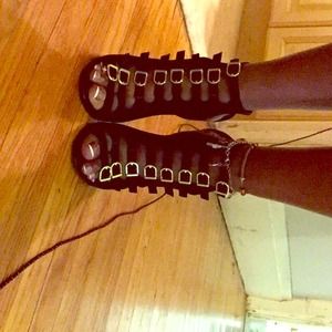 Size 8 ... Worn once