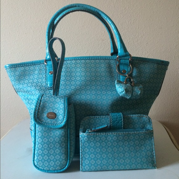 🎉Nine West Handbag &matching wallet & cell case🎉 - Picture 2 of 4