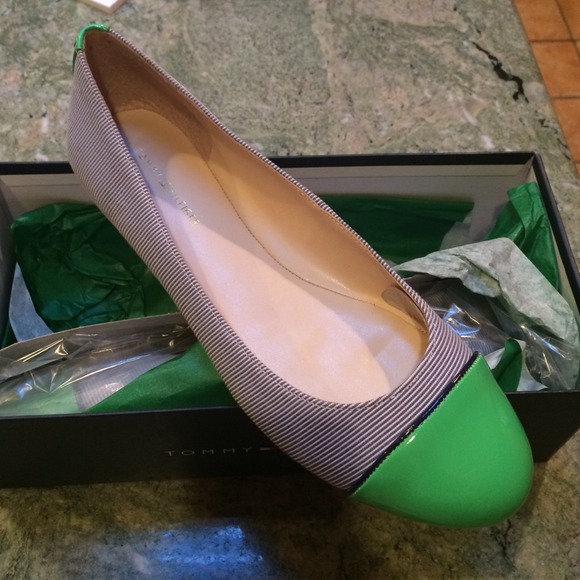 Tommy Hilfiger flats