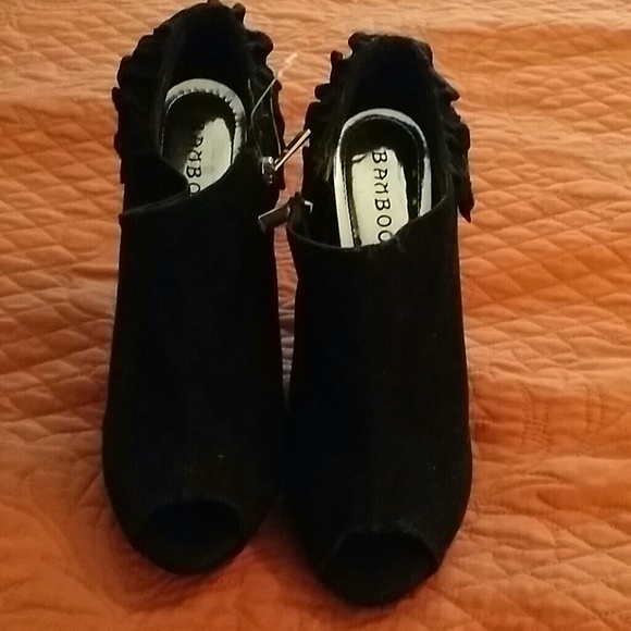 °°°° Booties °°°°