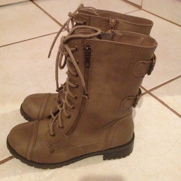 Boots - Like New Combat Boots