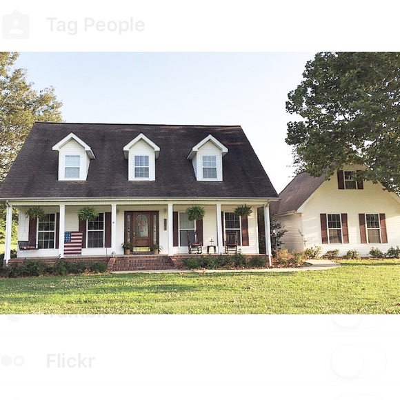 Meet your seller!! - Picture 6 of 7