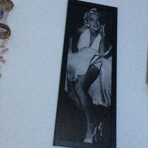 Gorgeous Marilyn Monroe picture.