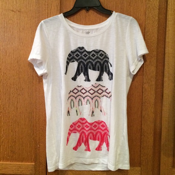 Crown & Ivy Tee