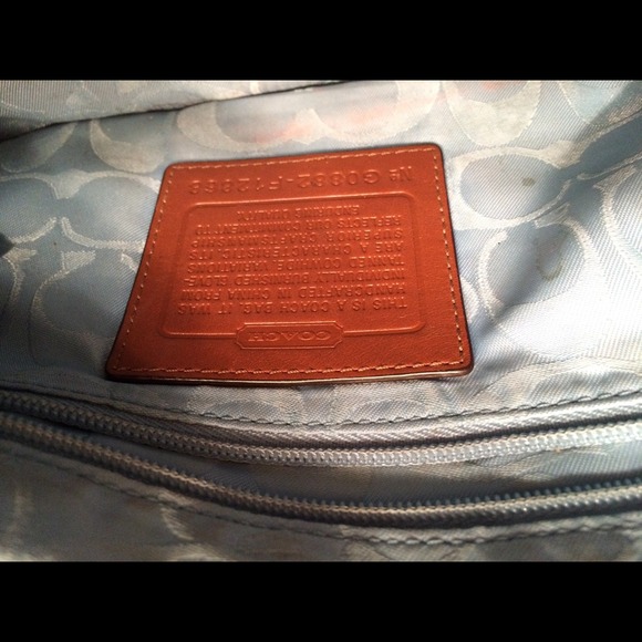 Coach purse - Picture 3 of 4