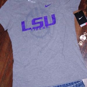 LSU top