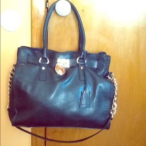 Michael Kors Rose Gold Hamilton Bag reserves