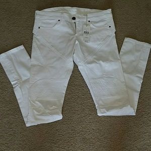 White BCBG cute detailed Denim