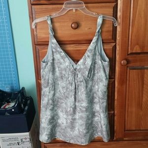 Banana Republic top.  100% silk. NWOT. Never worn.